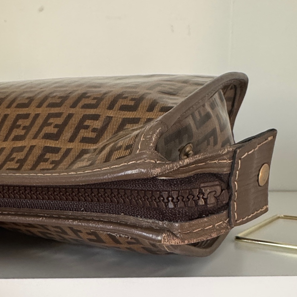 Authentic Fendi Tan Monogram Clutch/Pouch with COA - Picture 4 of 12